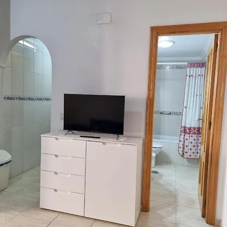 Gemuetliche In Ca100m Vom Playa Del Cura Entfernt טורבייחה